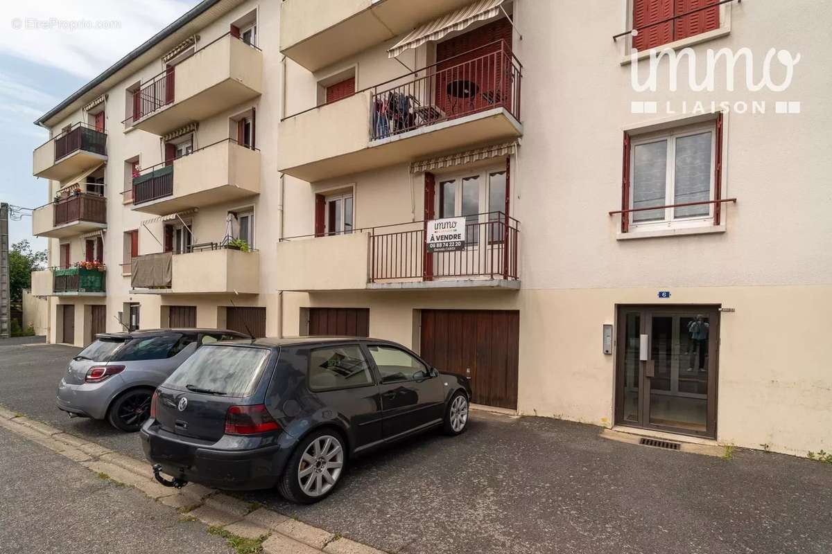 Appartement à VARENNES-VAUZELLES