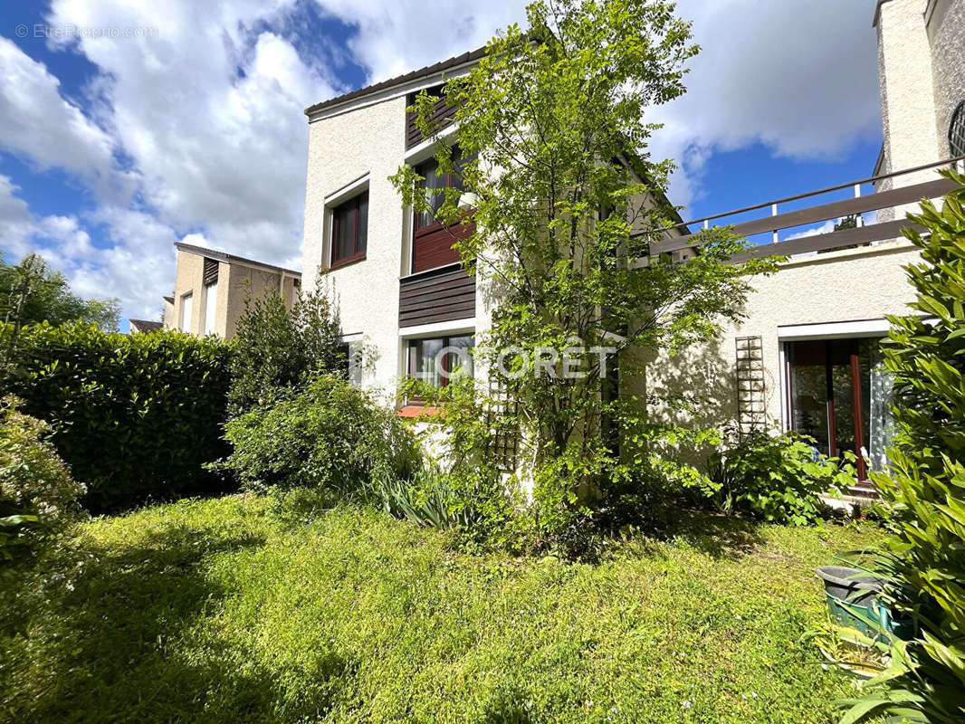 Maison à CERGY