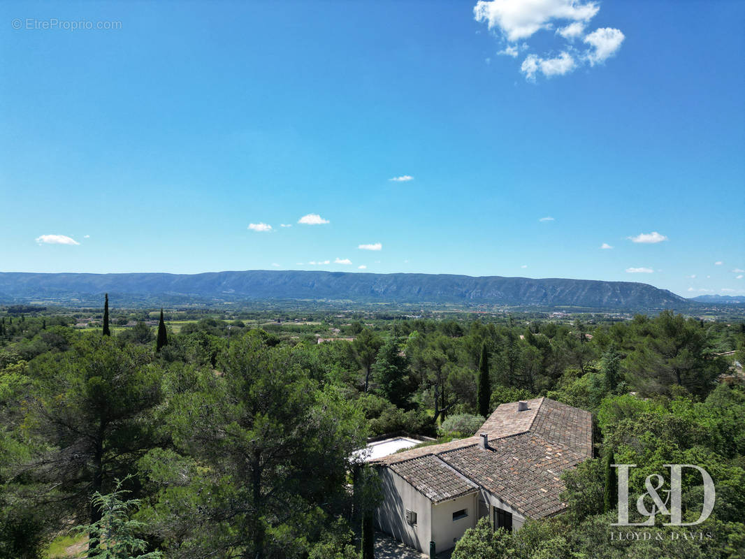 Maison à CABRIERES-D&#039;AVIGNON