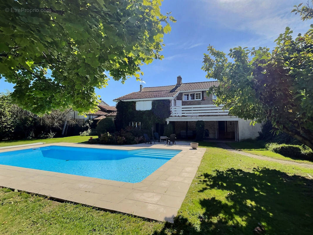 Maison à GRENADE-SUR-L&#039;ADOUR