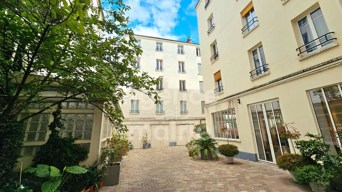 Appartement à PARIS-11E