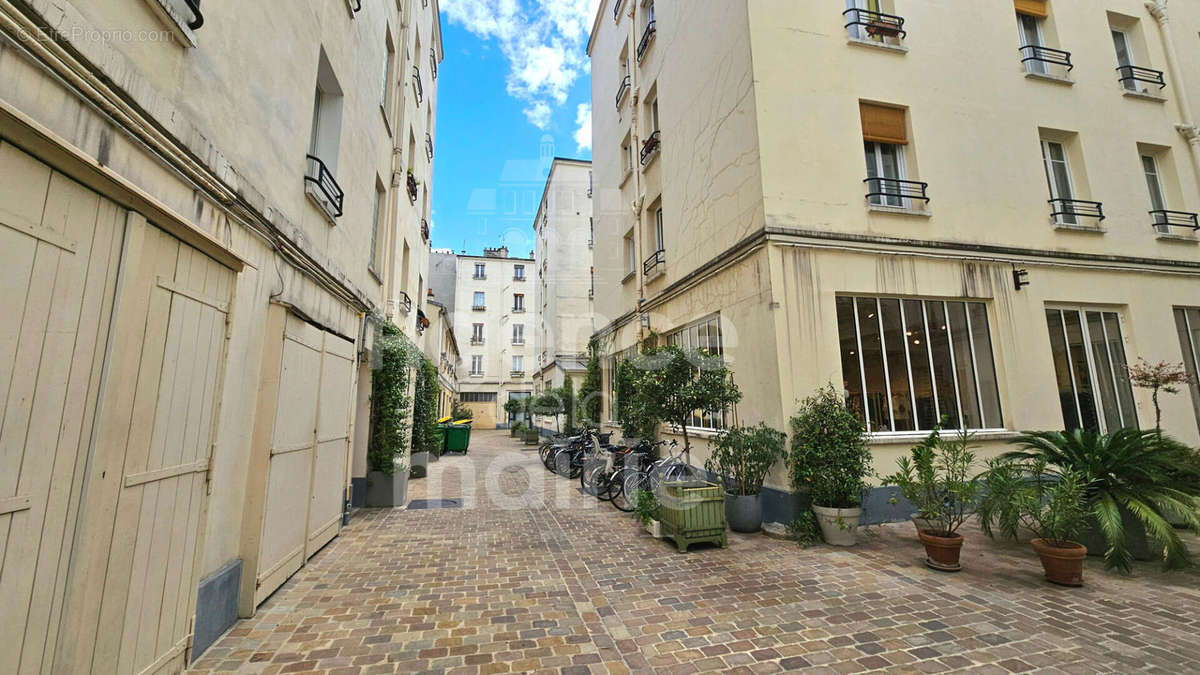 Appartement à PARIS-11E