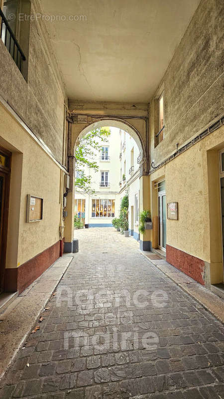 Appartement à PARIS-11E