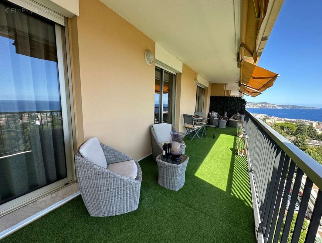   - Appartement à NICE