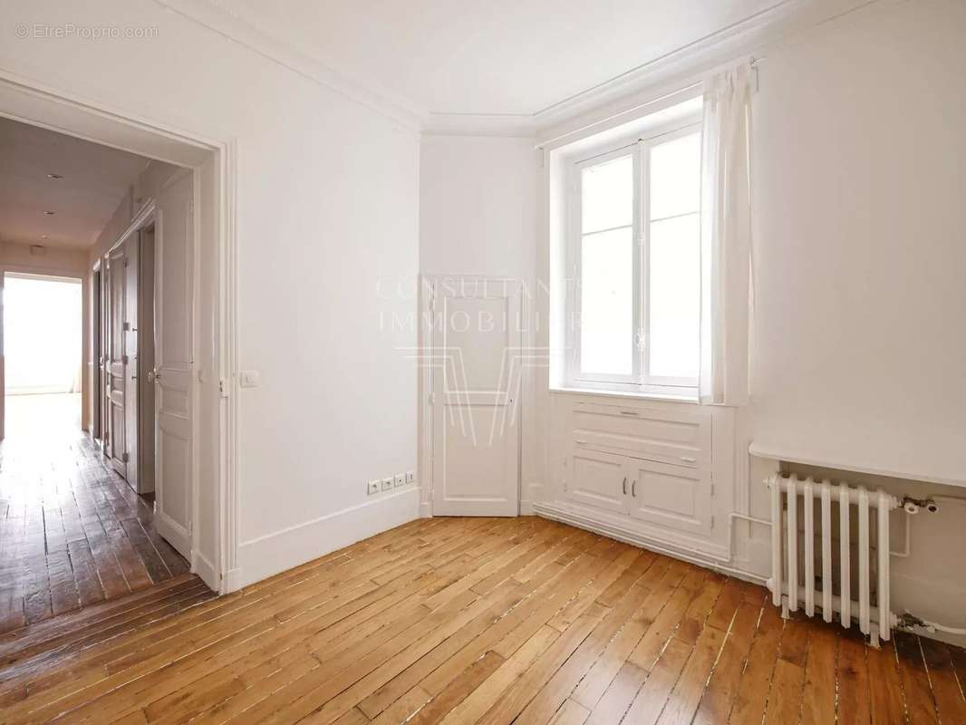 Appartement à PARIS-6E