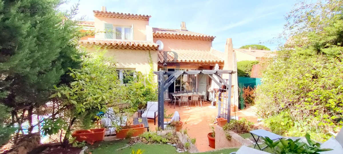 Maison à FREJUS