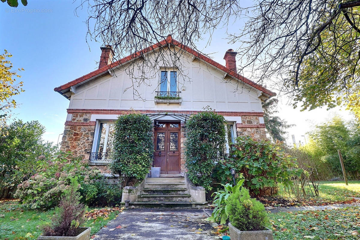 Maison à SAINT-GERMAIN-EN-LAYE