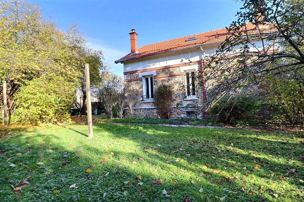 Maison à SAINT-GERMAIN-EN-LAYE