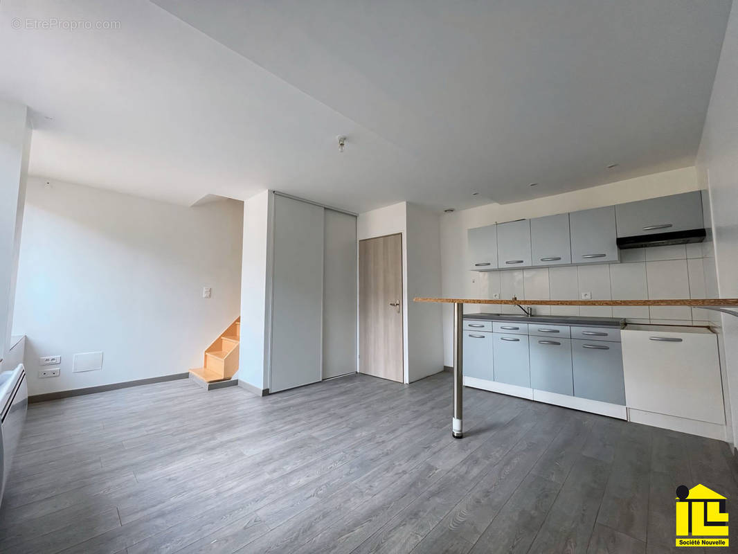 Appartement à CHARLEVILLE-MEZIERES