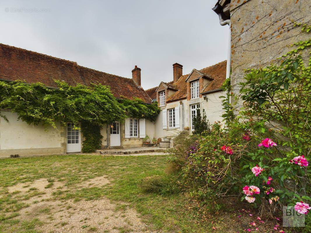 Maison à SAINT-BENOIT-SUR-LOIRE