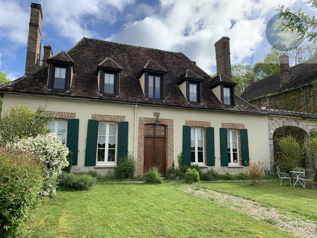 Maison à CHEROY