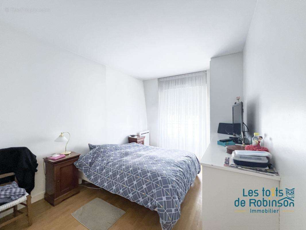 Appartement à LE PLESSIS-ROBINSON