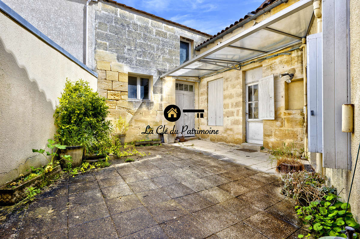 Maison à SAINT-ANDRE-DE-CUBZAC