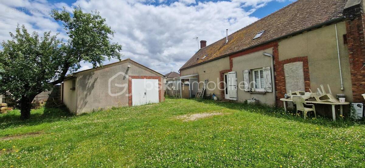 Maison à COURTENAY