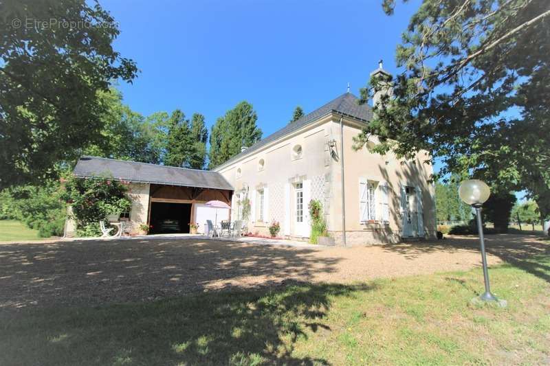 Maison à BAUGE