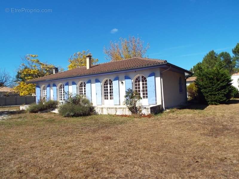 Maison à LE PIAN-MEDOC