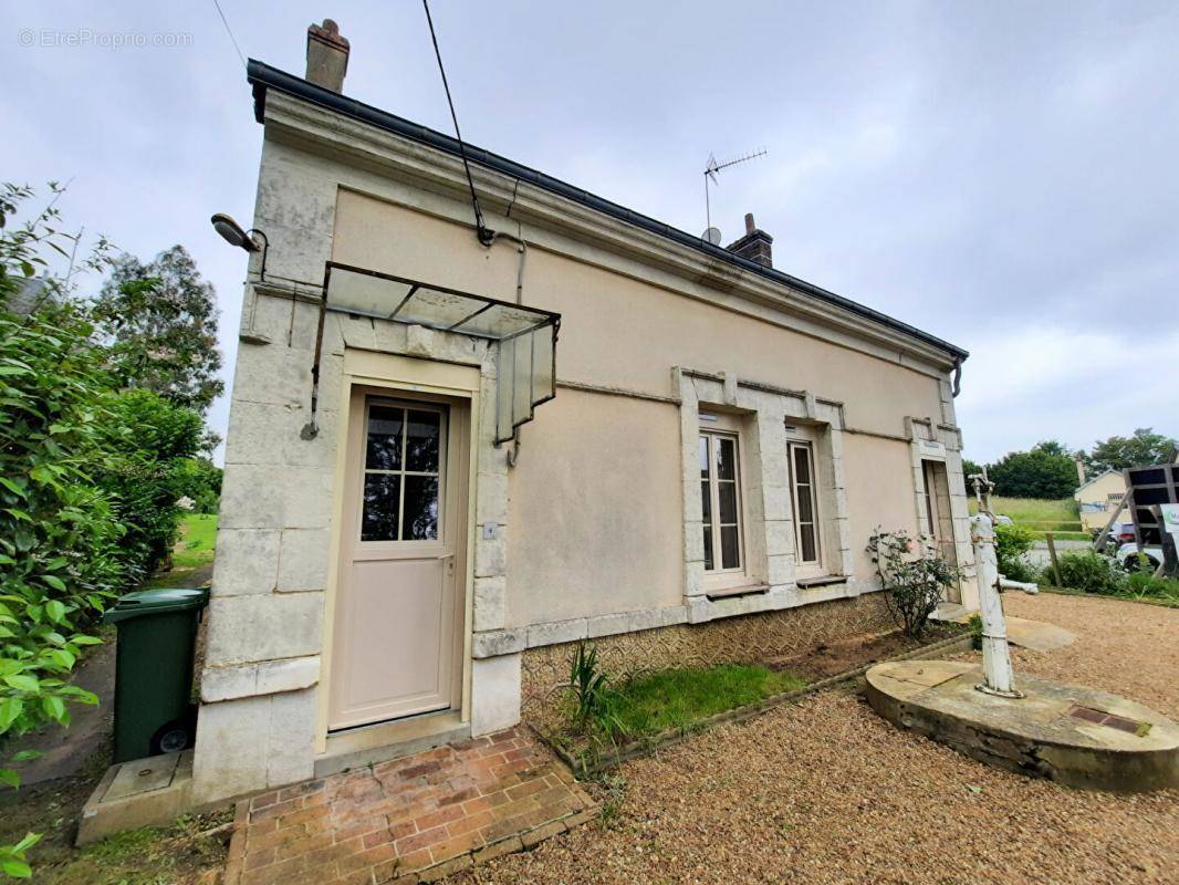 Maison à SARGE-SUR-BRAYE