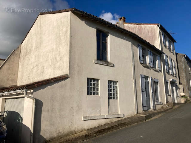 Maison à CHEFFOIS