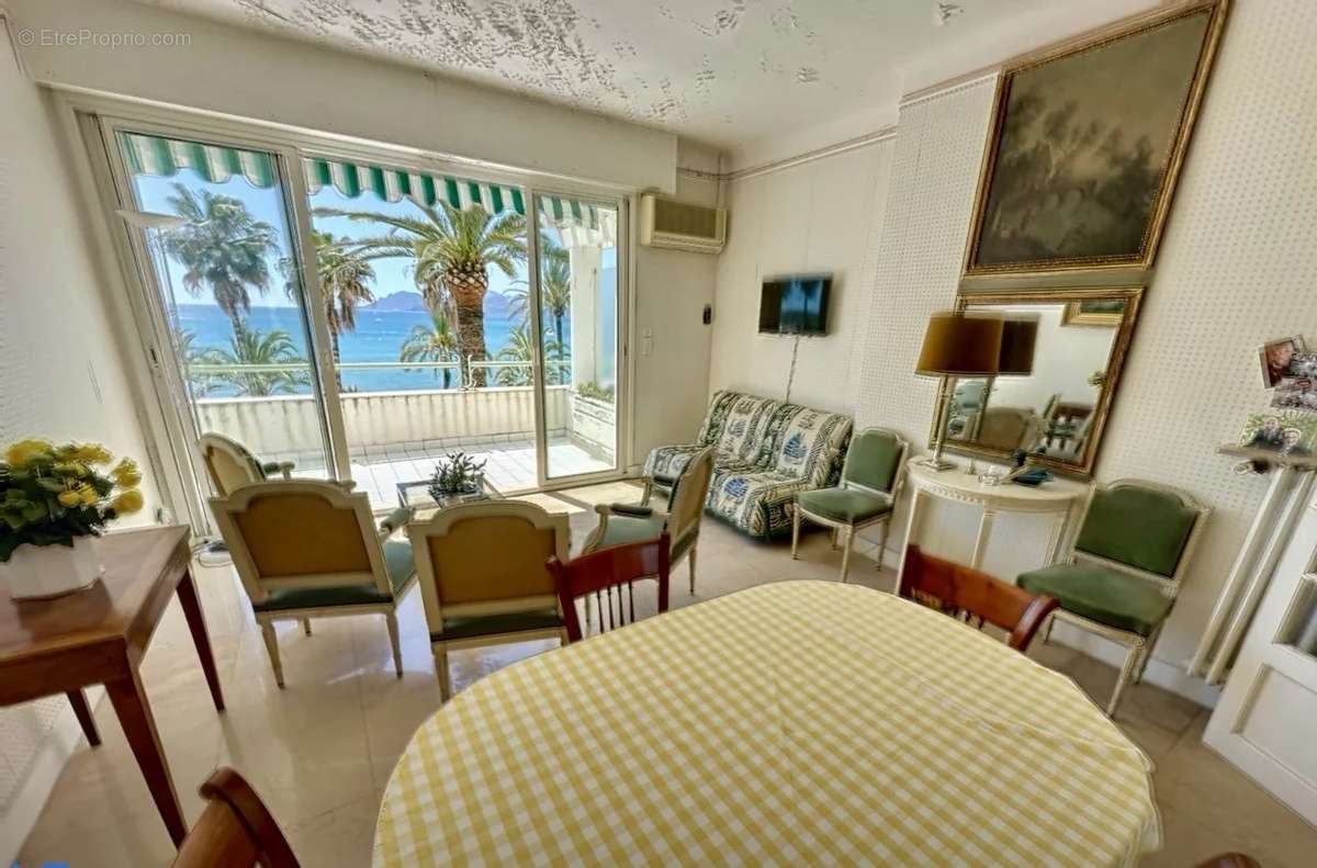 Appartement à CANNES