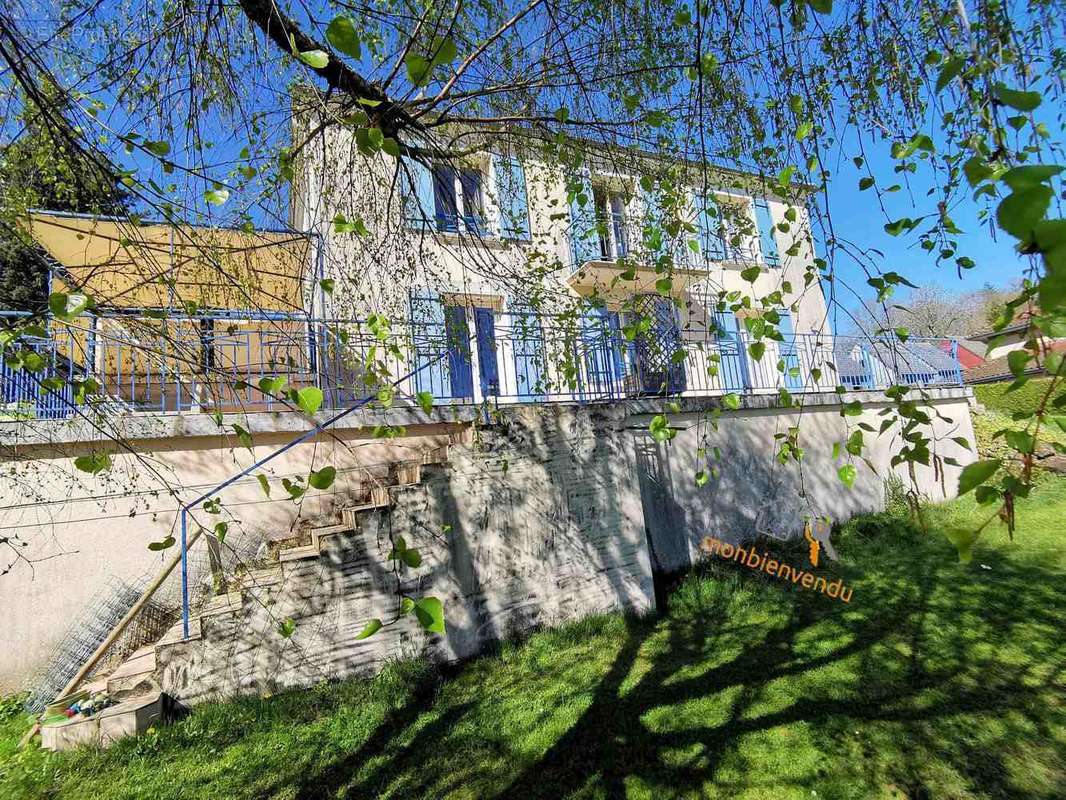 Maison à AURILLAC