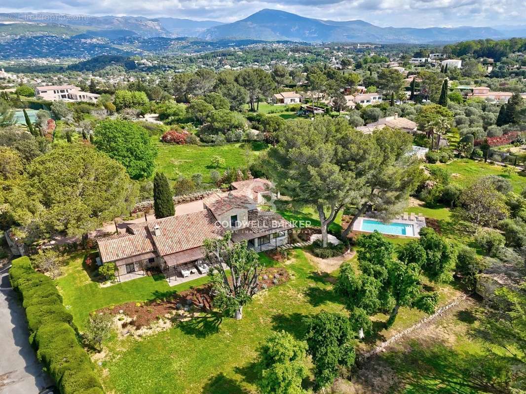 Maison à MOUGINS