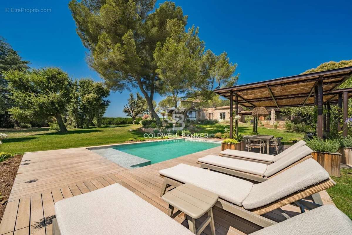 Maison à MOUGINS