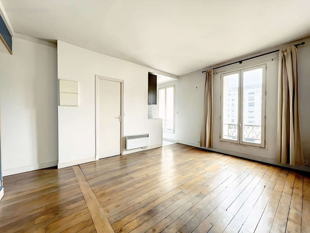 Appartement à SURESNES