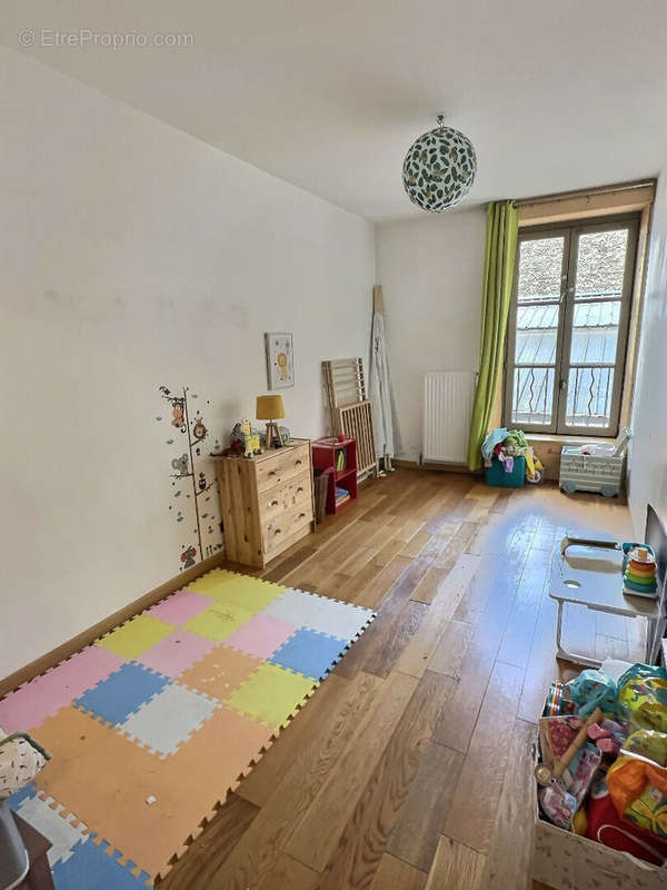 Appartement à IVRY-SUR-SEINE