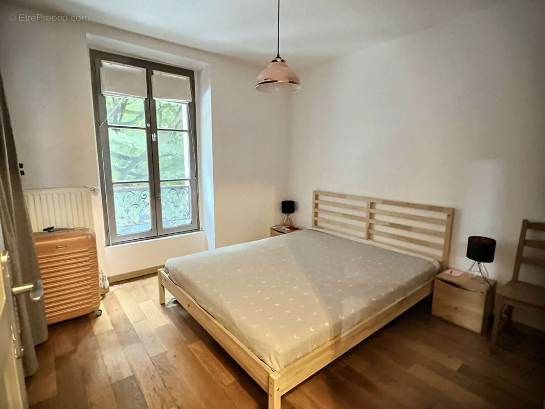 Appartement à IVRY-SUR-SEINE