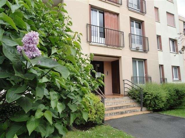 Appartement à BROU-SUR-CHANTEREINE