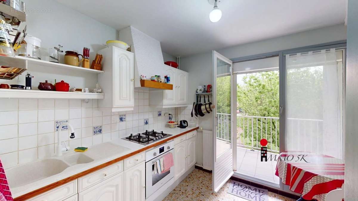 Appartement à RILLIEUX-LA-PAPE