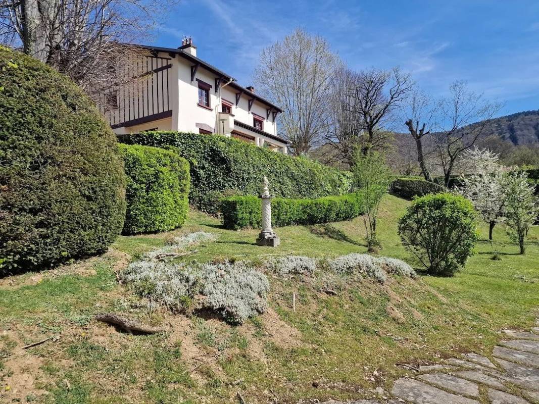 Maison à SAINT-BERTRAND-DE-COMMINGES