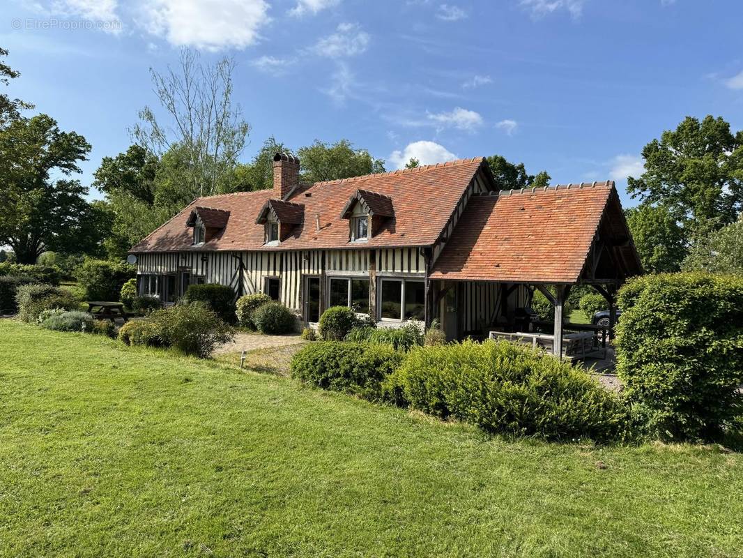 FACADE SUD  - Maison à CAMBREMER