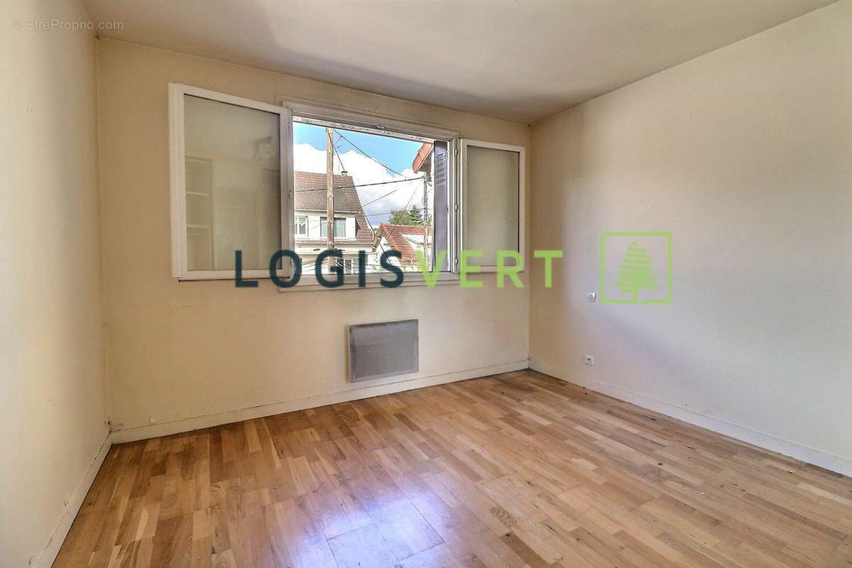 Appartement à BIEVRES