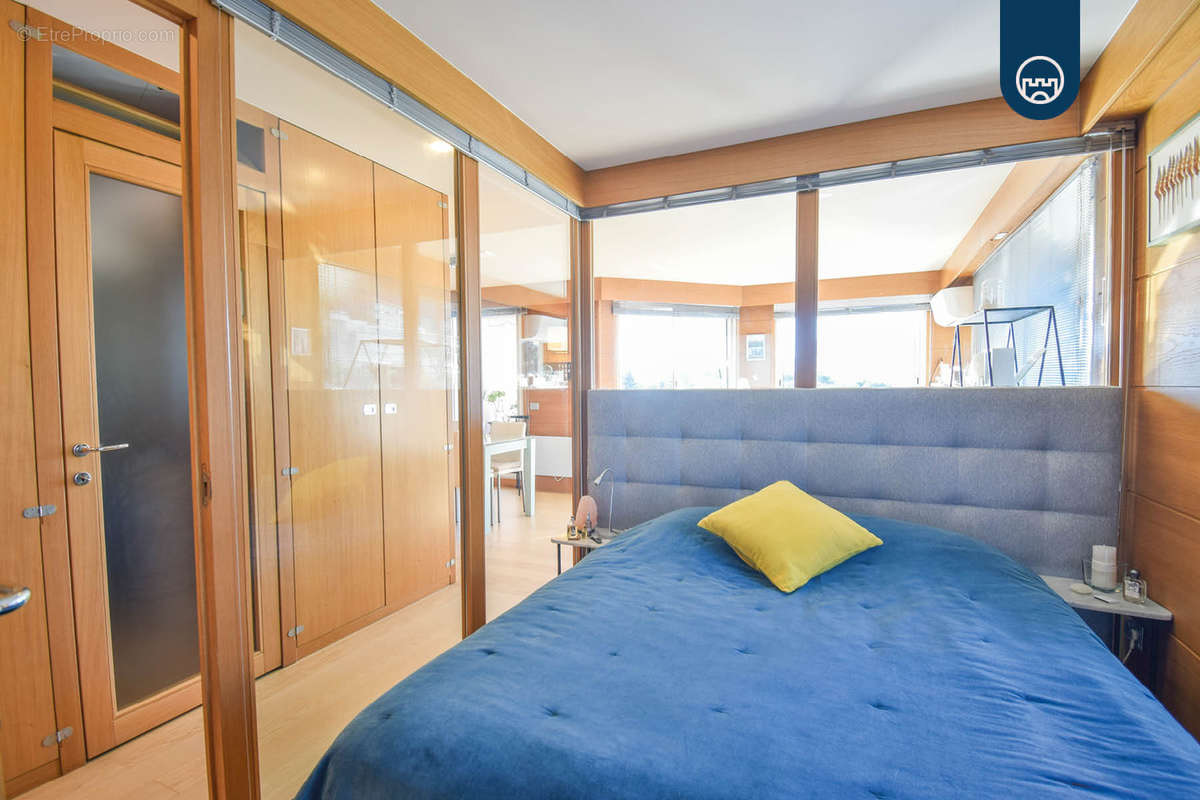 Appartement à ROQUEBRUNE-CAP-MARTIN