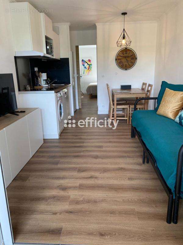 Appartement à GRIMAUD