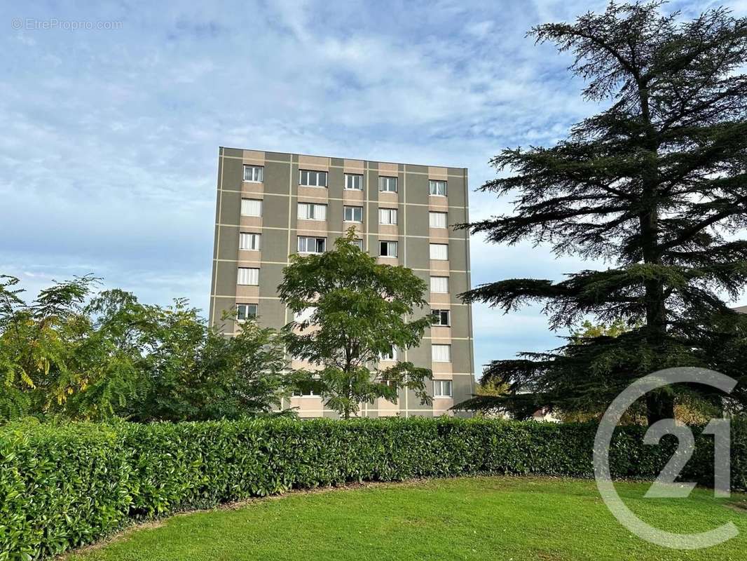 Appartement à CHAMPIGNY-SUR-MARNE