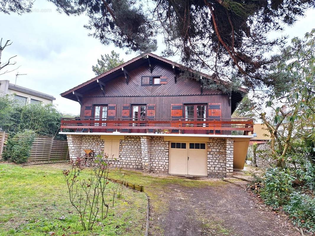 Maison à MONTMORENCY