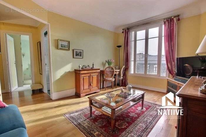 Appartement à BOIS-COLOMBES