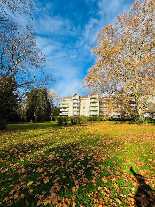 Appartement à MEYLAN