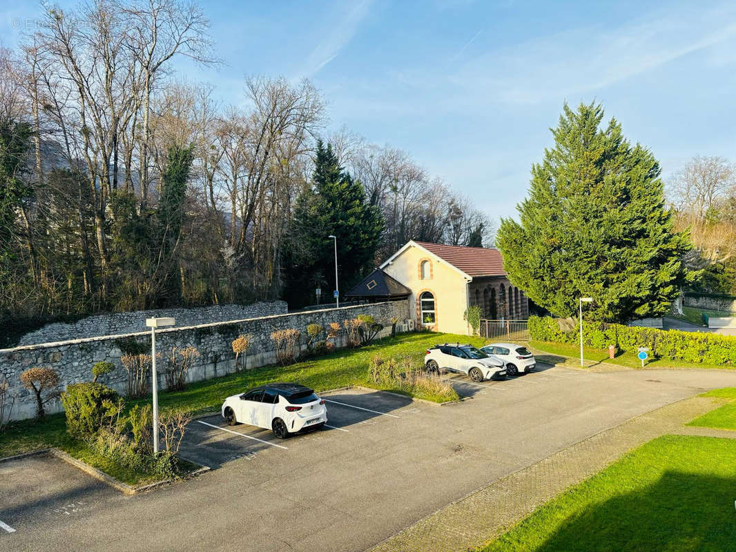 Appartement à MEYLAN