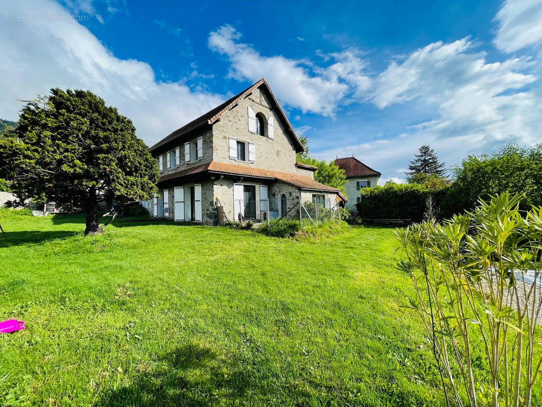 Maison à SAINT-MARTIN-D&#039;URIAGE