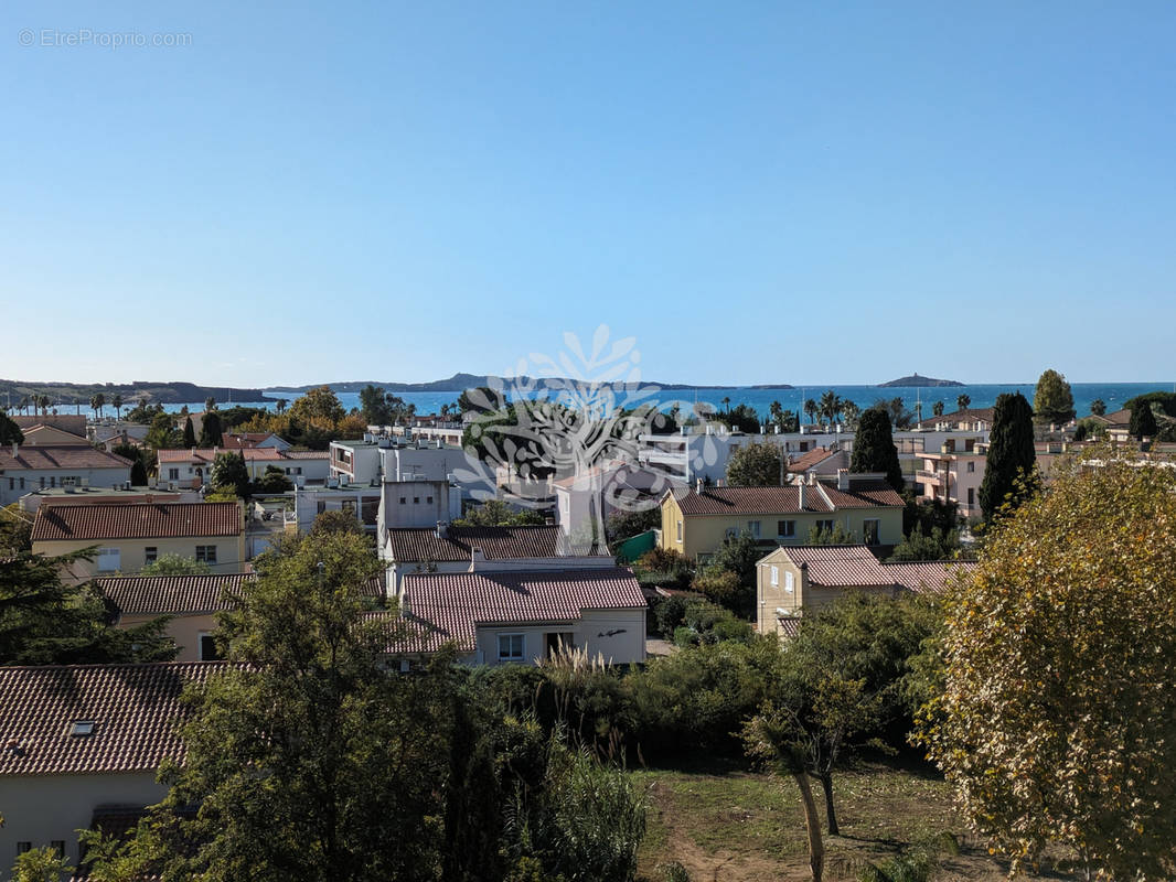 Appartement à SIX-FOURS-LES-PLAGES