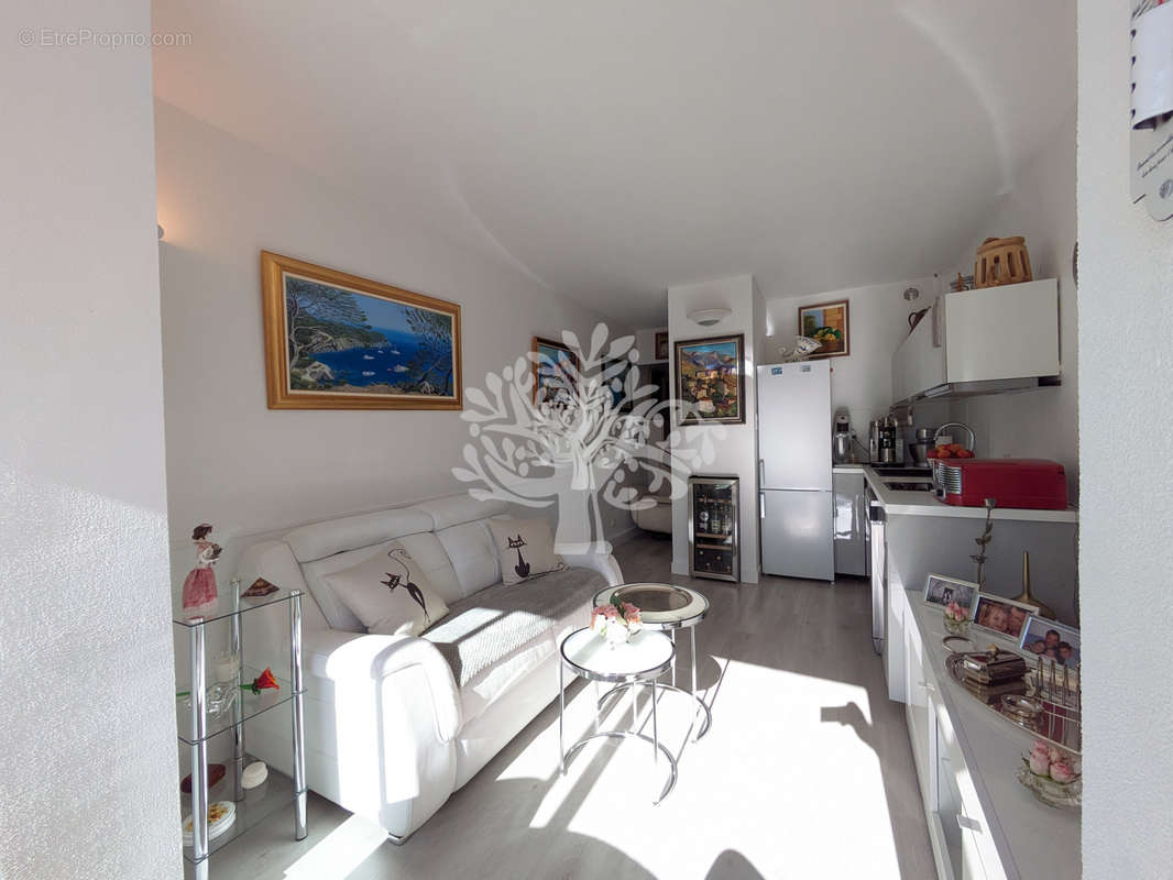 Appartement à SANARY-SUR-MER