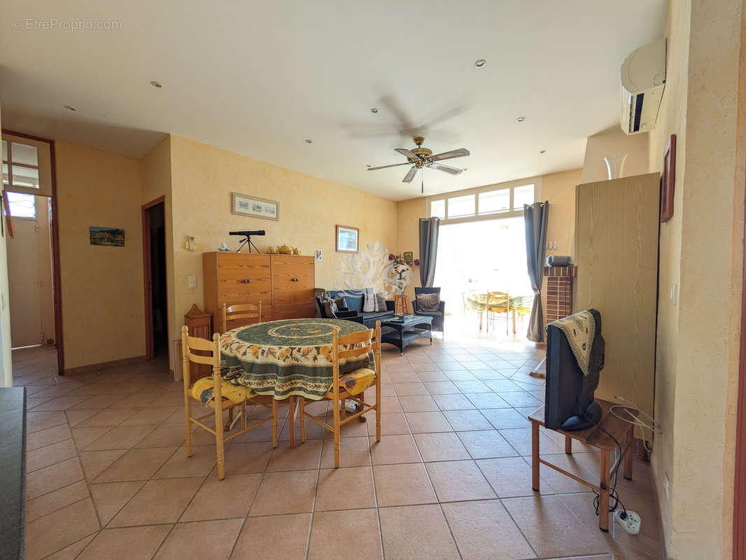 Appartement à SANARY-SUR-MER