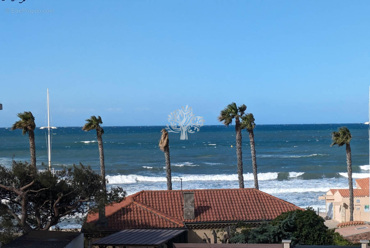 Appartement à SIX-FOURS-LES-PLAGES