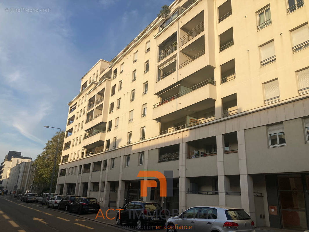 Appartement à VILLEURBANNE