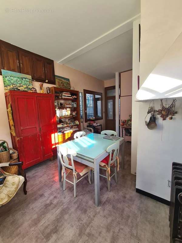 Appartement à MARSEILLE-5E