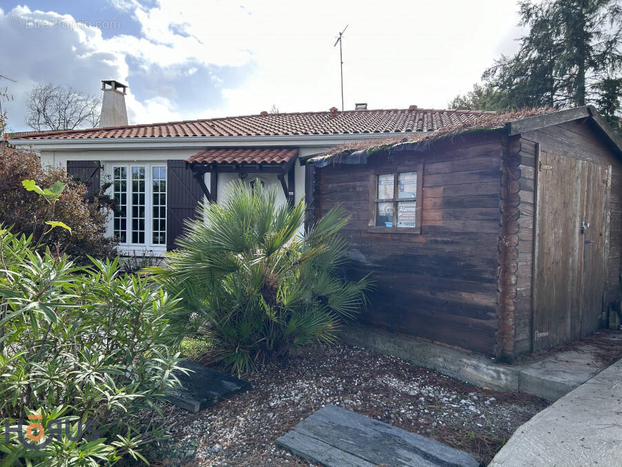 Maison à ARTIGUES-PRES-BORDEAUX