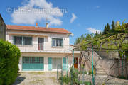 Maison à CAMARET-SUR-AIGUES